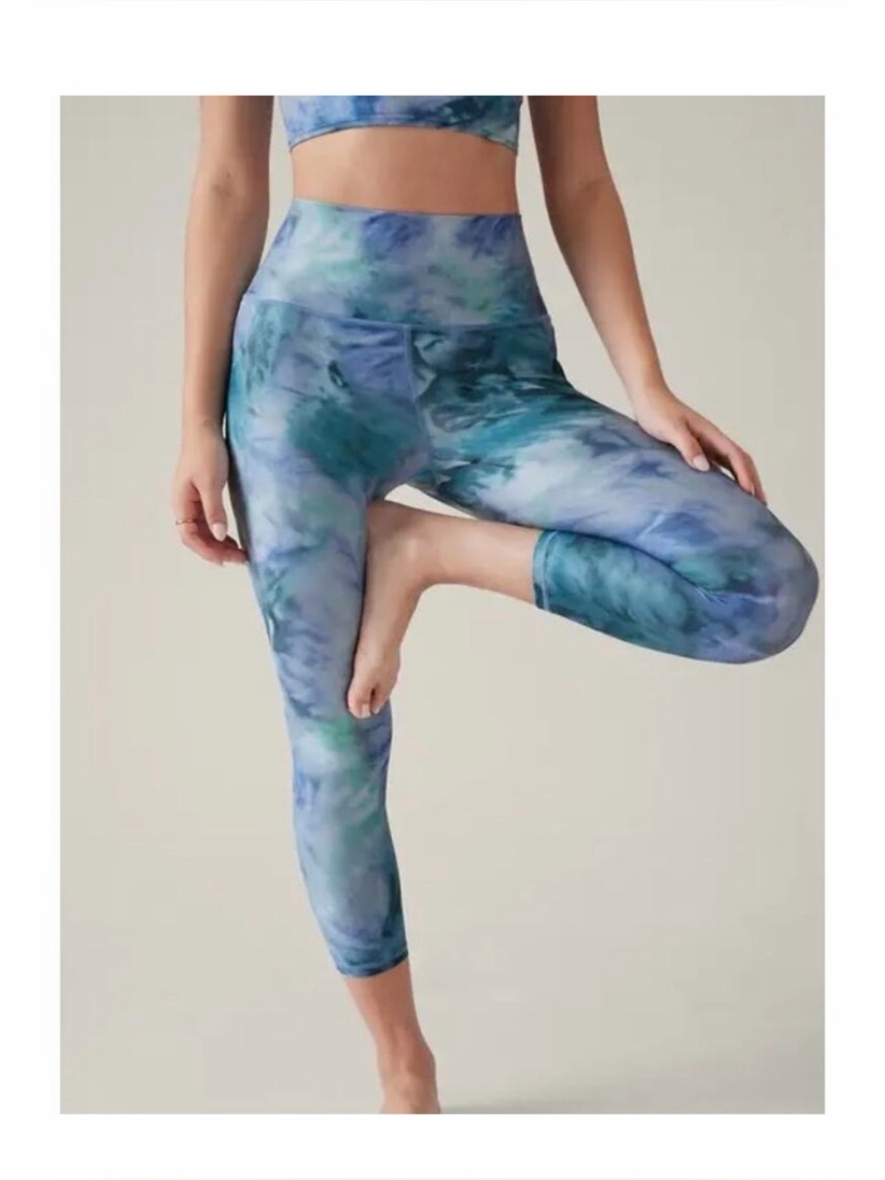 NWT Athleta Salutation Slash Capri M - Solarize Chrome Blue
